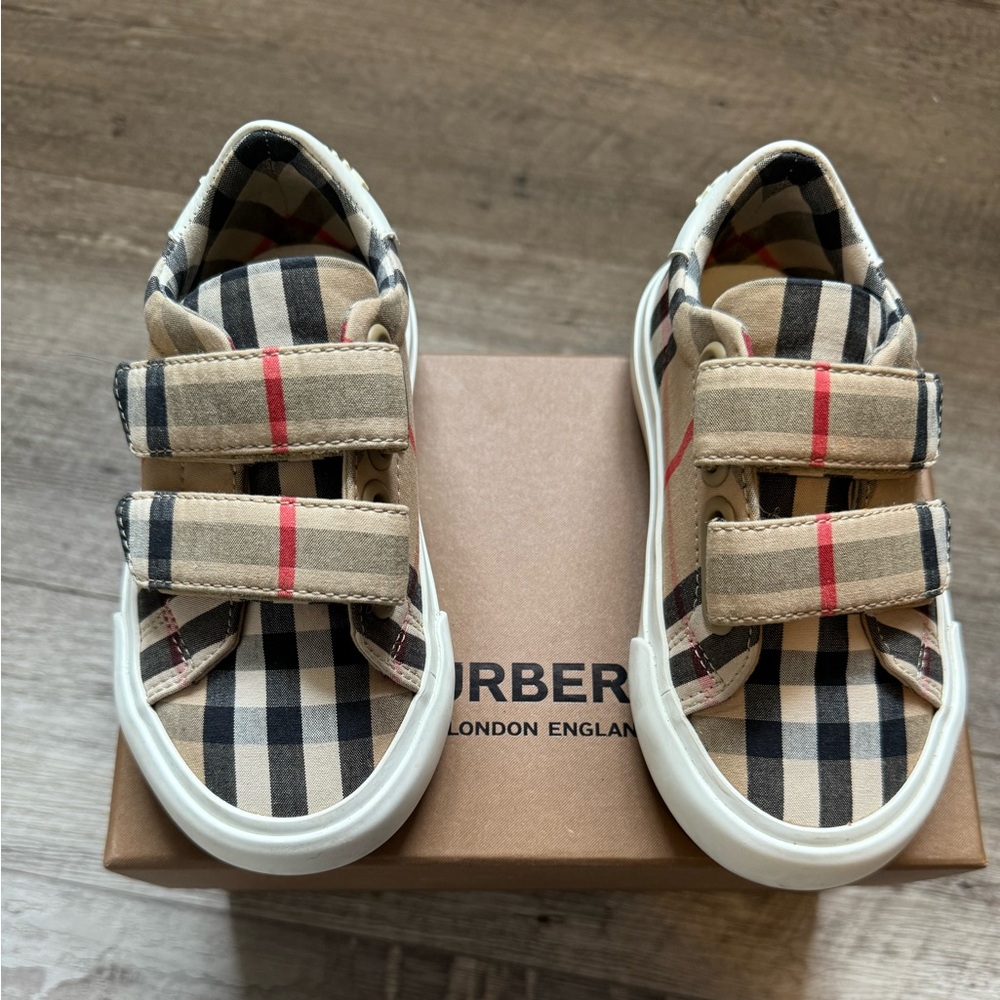 (SOLD)Burberry velcro shoes. Size 7-7.5c